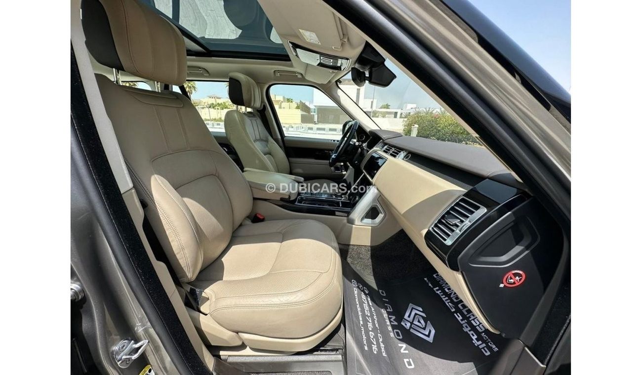 Land Rover Range Rover Range Rover Vogue HSE  P380 V6 Panoramic  2019 GCC  Full Service History  Under Warranty