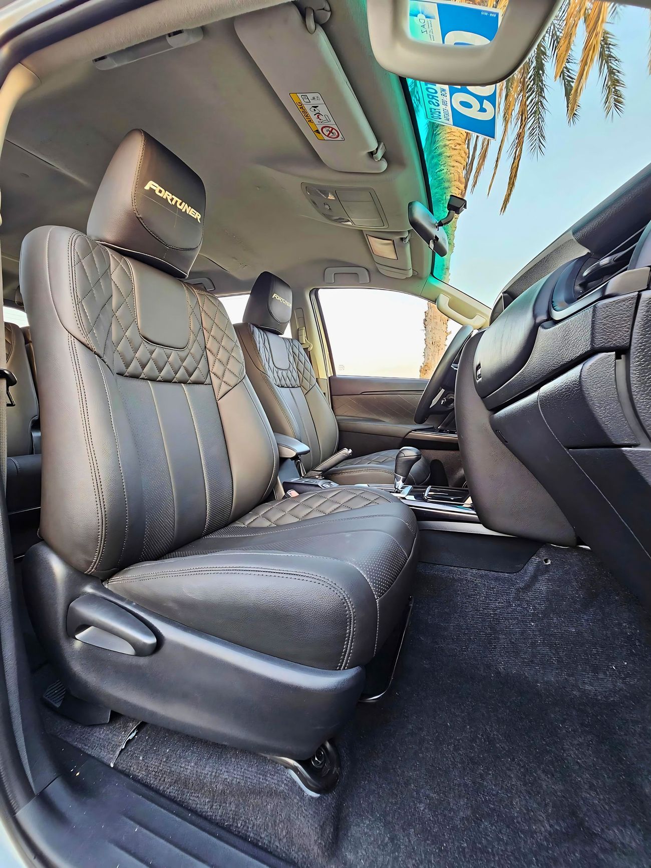 Toyota Fortuner EXR V4 4WD/ LEATHER SEATS/ DVD/ REAR CAMERA/ LOT# 102396