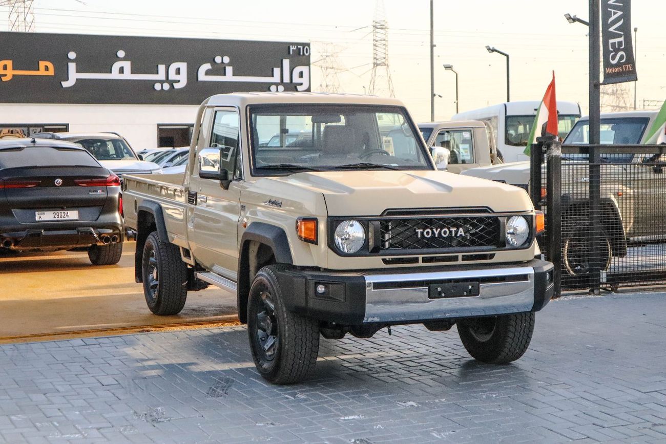 Toyota Land Cruiser Pick Up Std 4.0L Single Cab Utility 4WD Toyota Land Cruiser Single Cab Pickup 4.0L– 70 Series (GRJ79) 2025