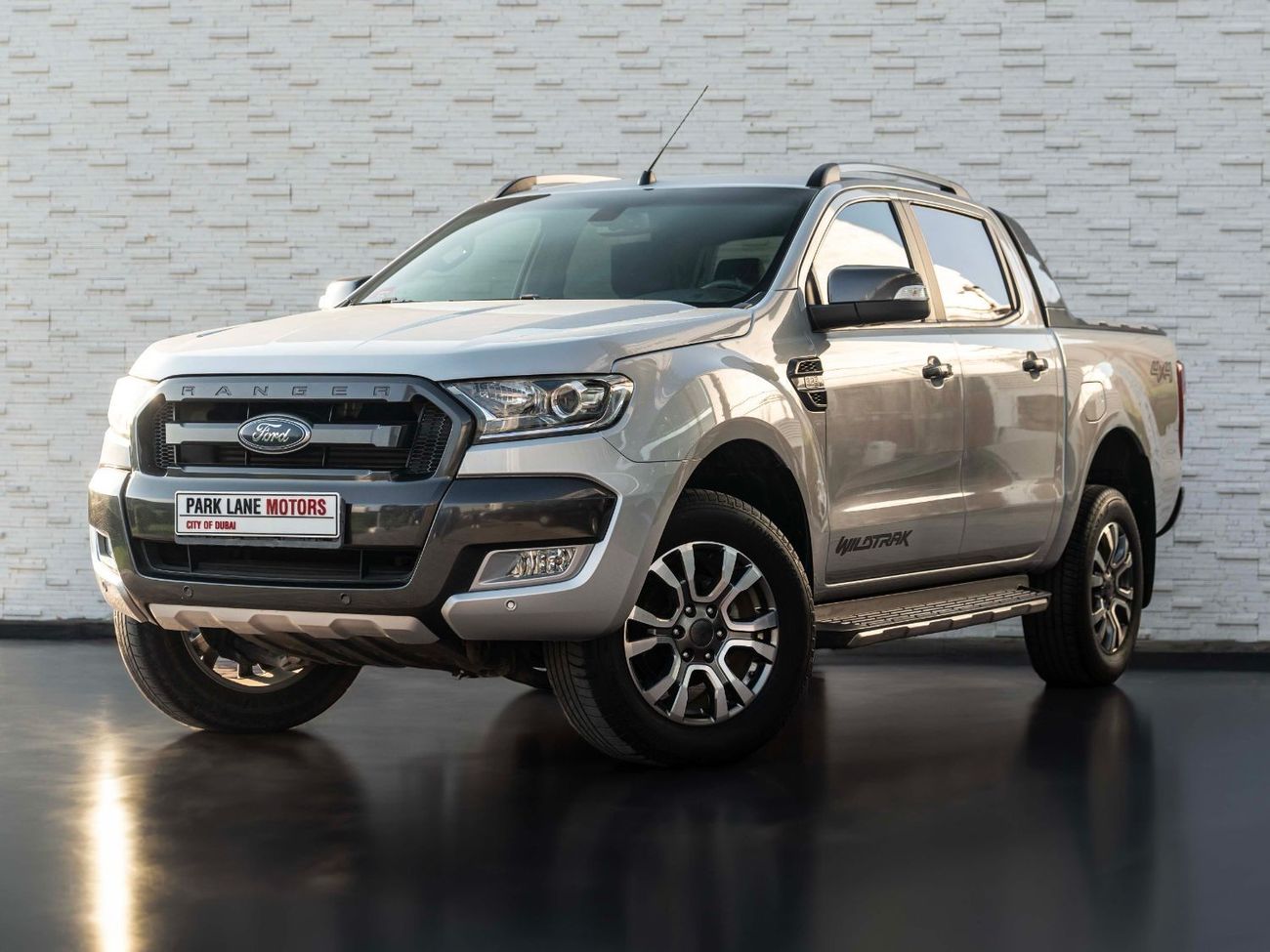 فورد رانجر AED 1,258 • RANGER WILDTRAK • 3.2L TURBO DIESEL ENGINE • FULL SERVICE HISTORY • PRISTINE CONDITION