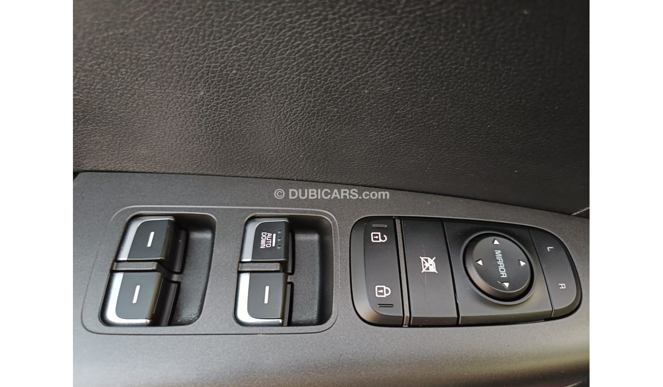 كيا سبورتيج LX AWD / V4 / 2.4L /1 YEAR WARANTY / INSURANCE- REGISTERATION (LOT # 605242)