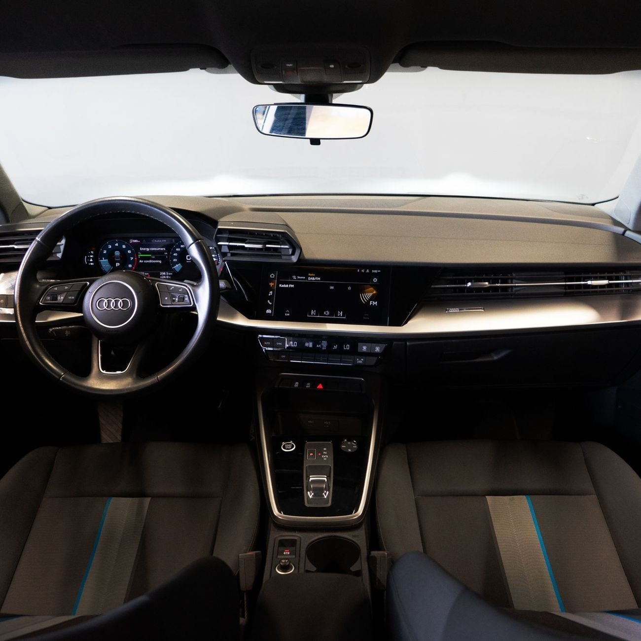 أودي A3 35 TFSI 1.4L AED 1,589 pm • 0% Downpayment • Audi A3 35 TFSI • Agency Warranty and Service Contract