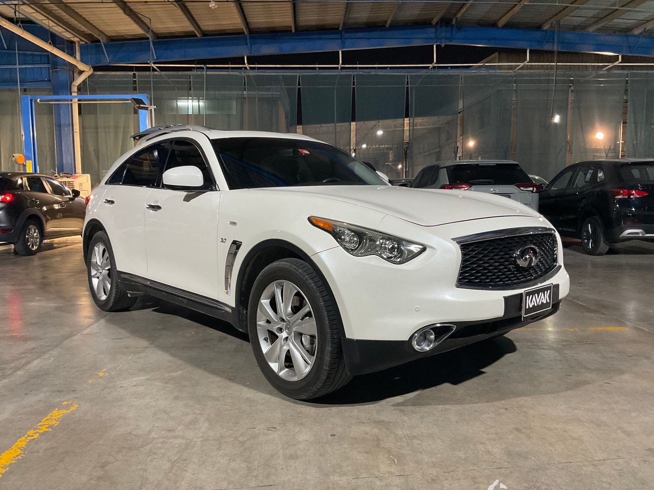 إنفينيتي QX70 Luxury / Luxe Sensory | شامل الضمان | 0 ﺪﻔﻋﺓ ﺃﻮﻟﻯ