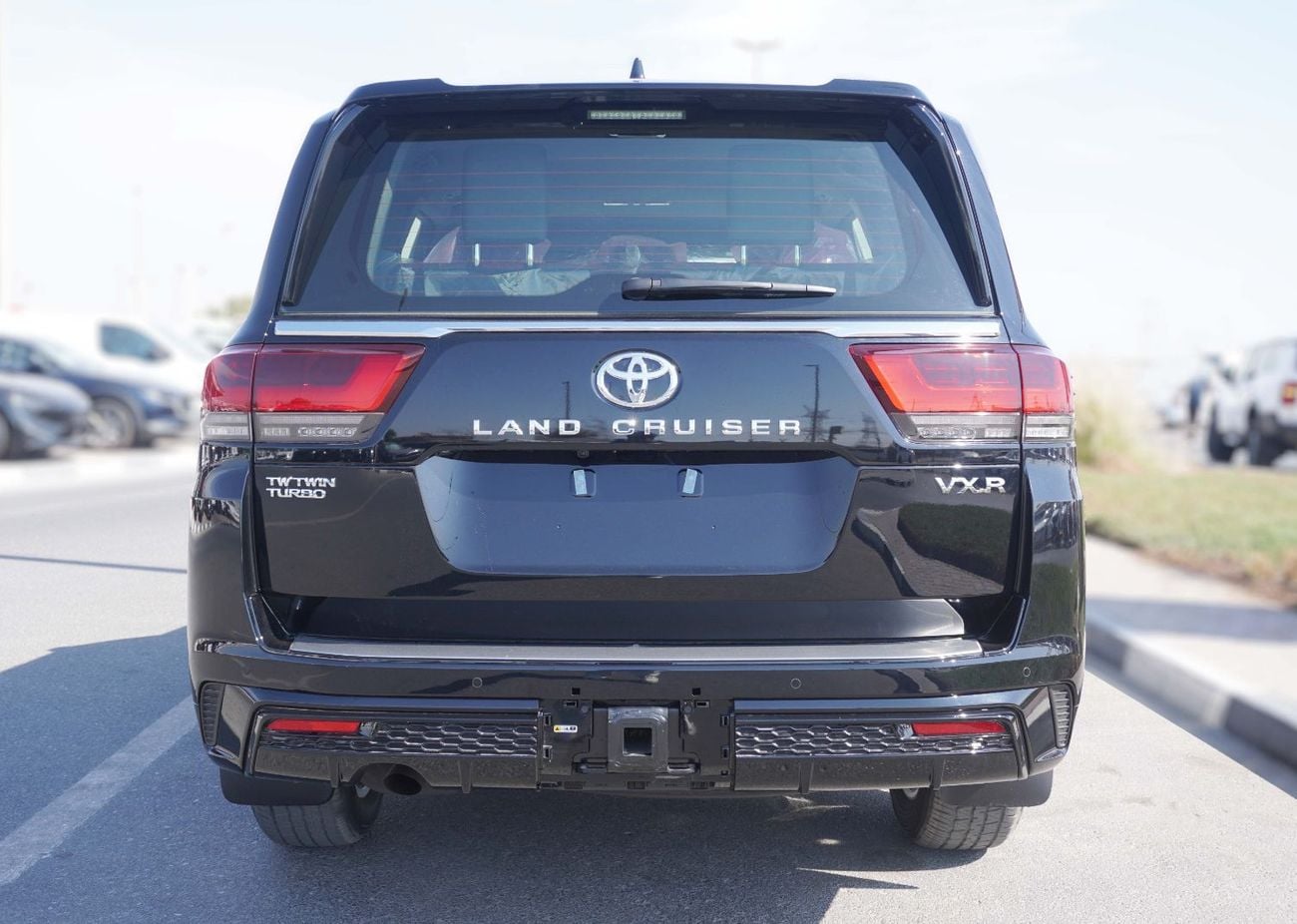 تويوتا لاند كروزر 2026 MODEL TOYOTA-LAND CRUISER VXR 3.3 TDSL A/T (SUNROOF, HEAD-UP DISPLAY, SIDE STEP, 360 DEGREE CAM