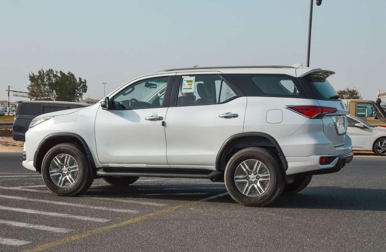 Toyota Fortuner EXR TOYOTA FORTUNER 2.7L 4WD PETROL SUV 2026 - WHITE