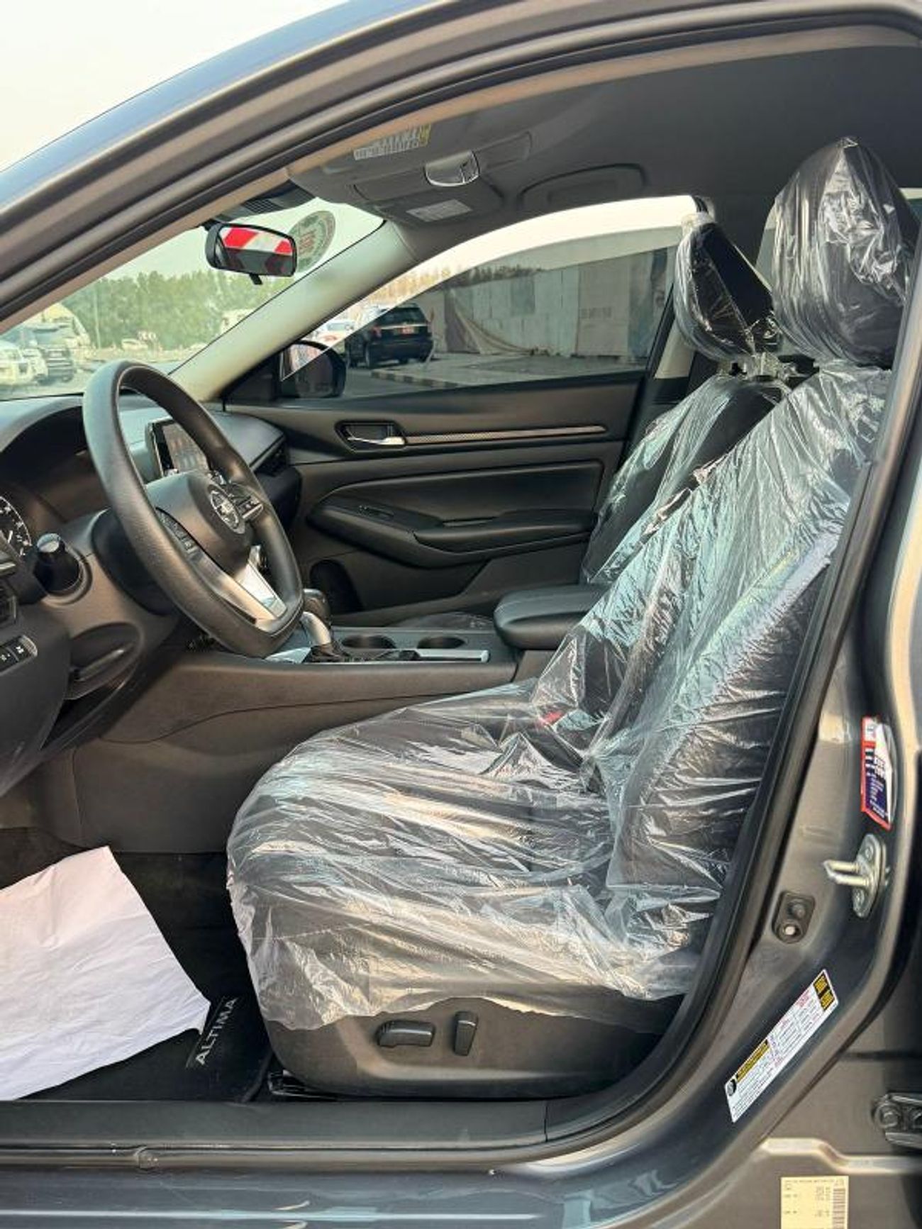 Nissan Altima S 2.5L imported from America, No. 2