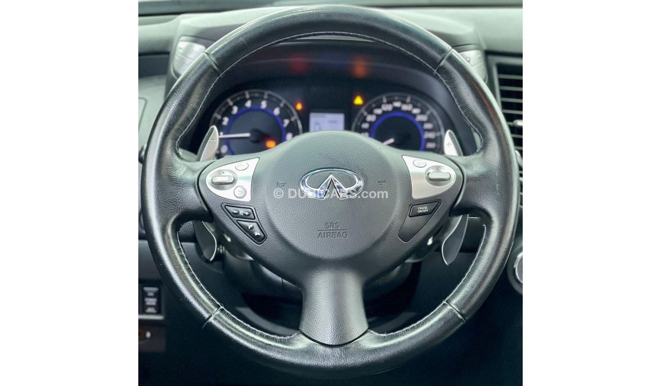 Infiniti QX70 Sport Luxury 2017 Infiniti QX70 S, Full Service History, Warranty, Low Kms, GCC