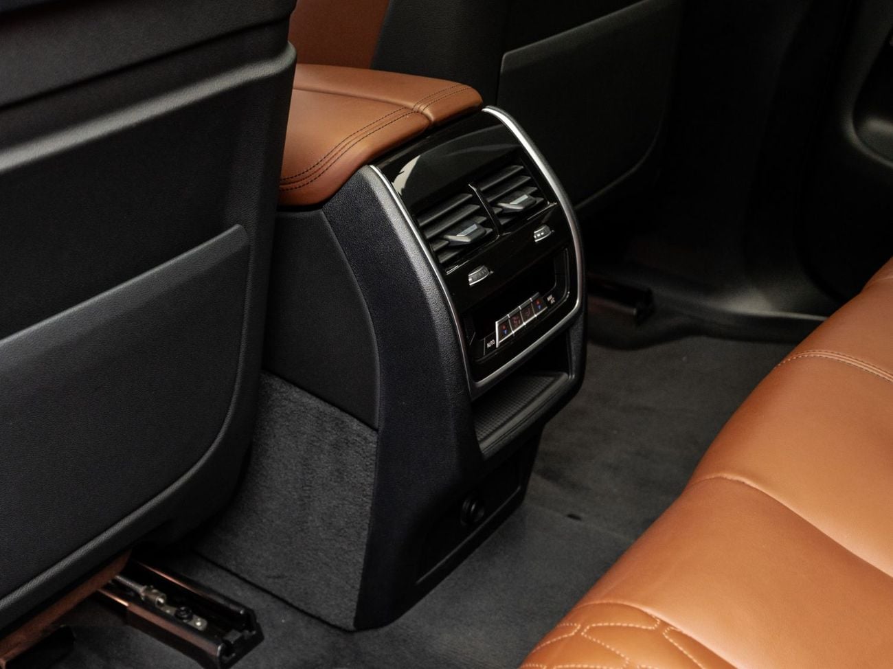 BMW X5 40i M Sport 3.0L 2022 BMW X5 xDrive 40i, 3.0L TC I6, AWD, 340 bhp, 8 Speed Automatic