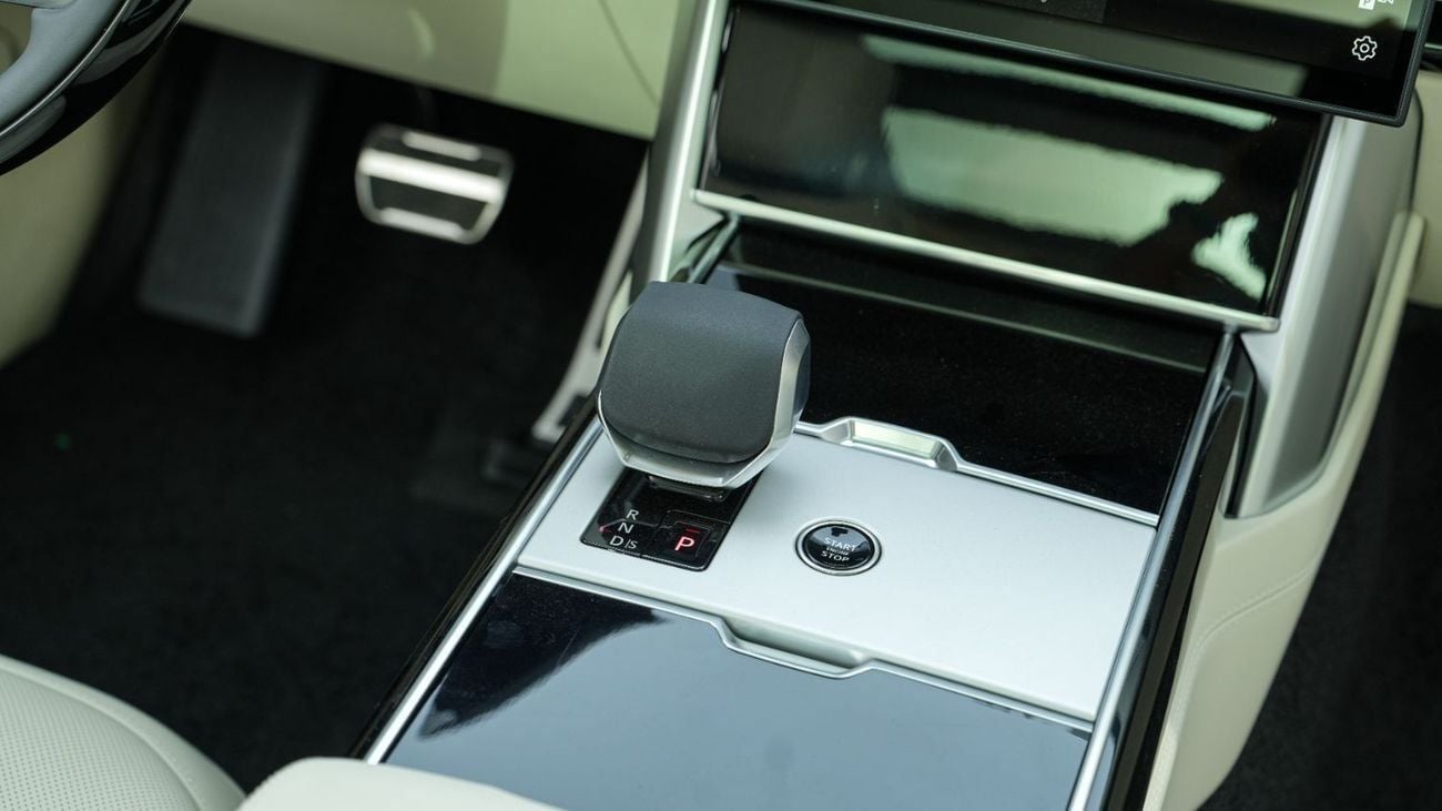 لاند روفر رينج روفر Autobiography P530 4.4L V8  Santorini Black Export Price