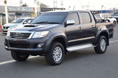 Toyota Hilux DLX 4x4 Diesel 3.0L Right Hand (Export Only)