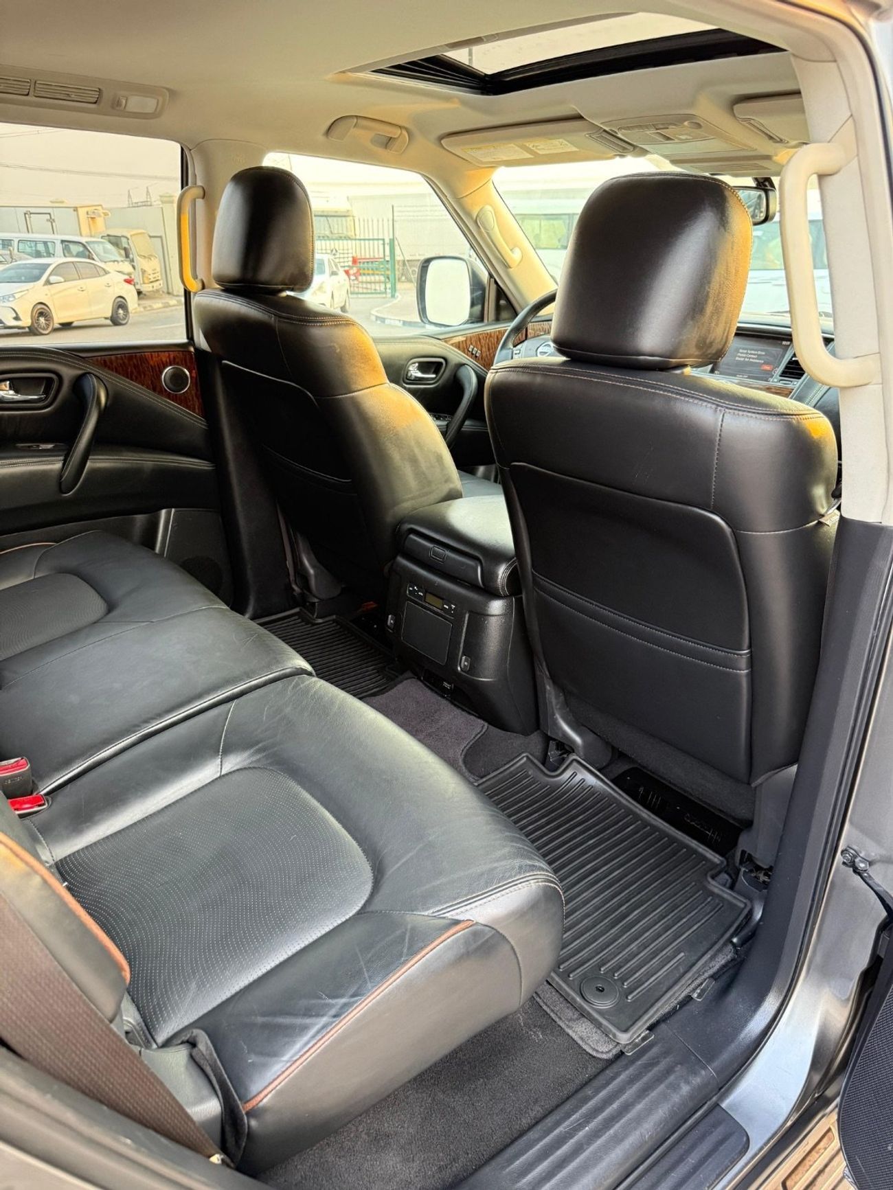 نيسان أرمادا Nissan Armada 4WD SL