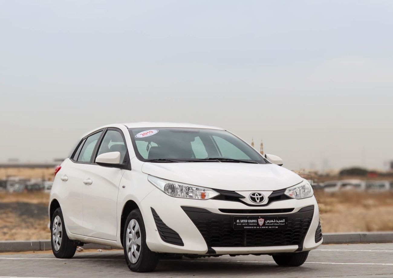 تويوتا يارس SE 1.3L (98 HP) hatchback Toyota Yaris 1.3L 2019 GCC accident-free in excellent condition 812 P.M