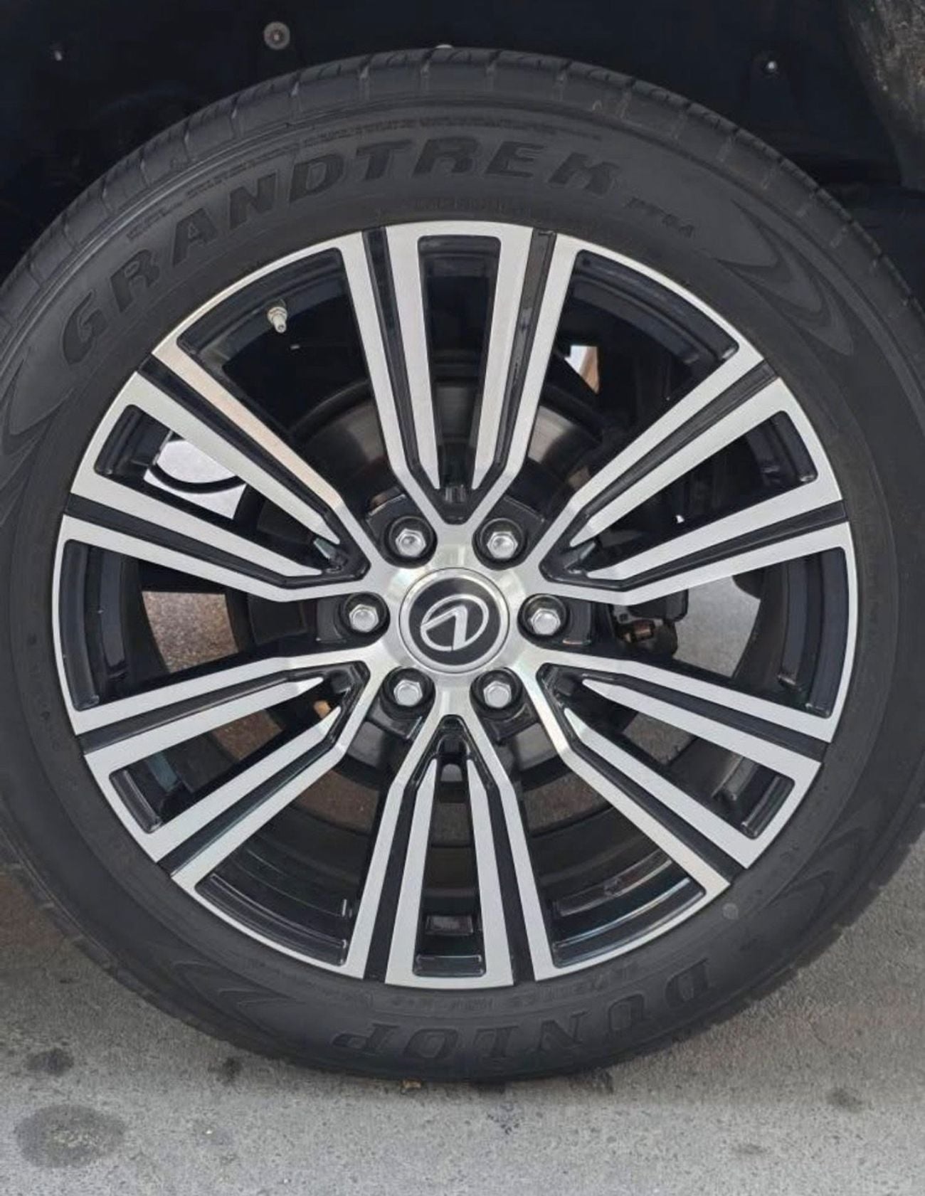 Lexus LX600 2023 MODEL SIGNATURE FULL OPTION VERY CLEAN AND PERFECT CONDITION