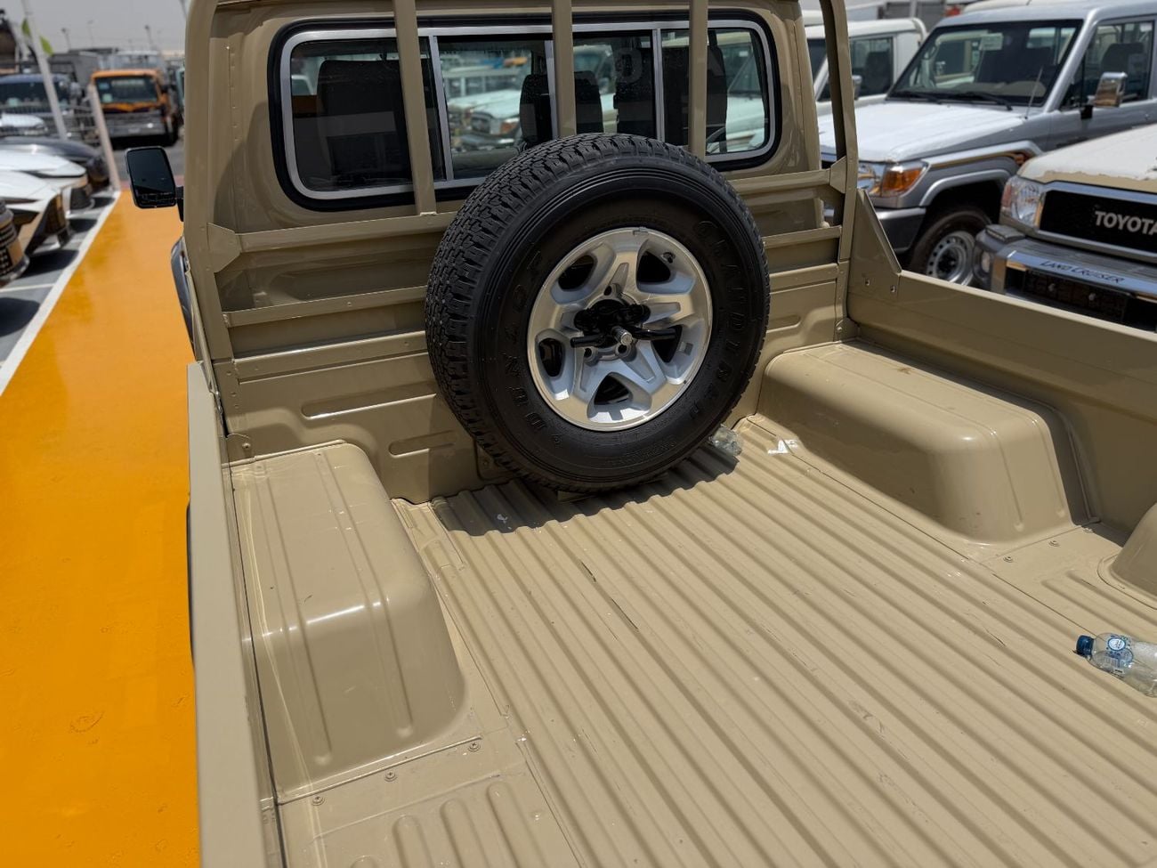 Toyota Land Cruiser 70 LC79 GXR