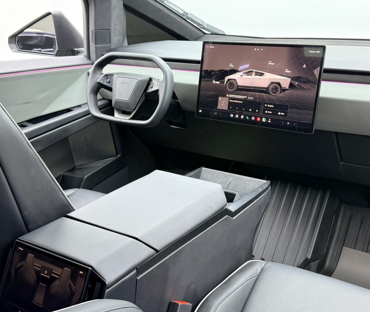 Tesla Cybertruck FOUNDATION SERIES AWD 2025 Tesla Cyber truck Foundation Series, 1 Year Warranty, Excellent Condition