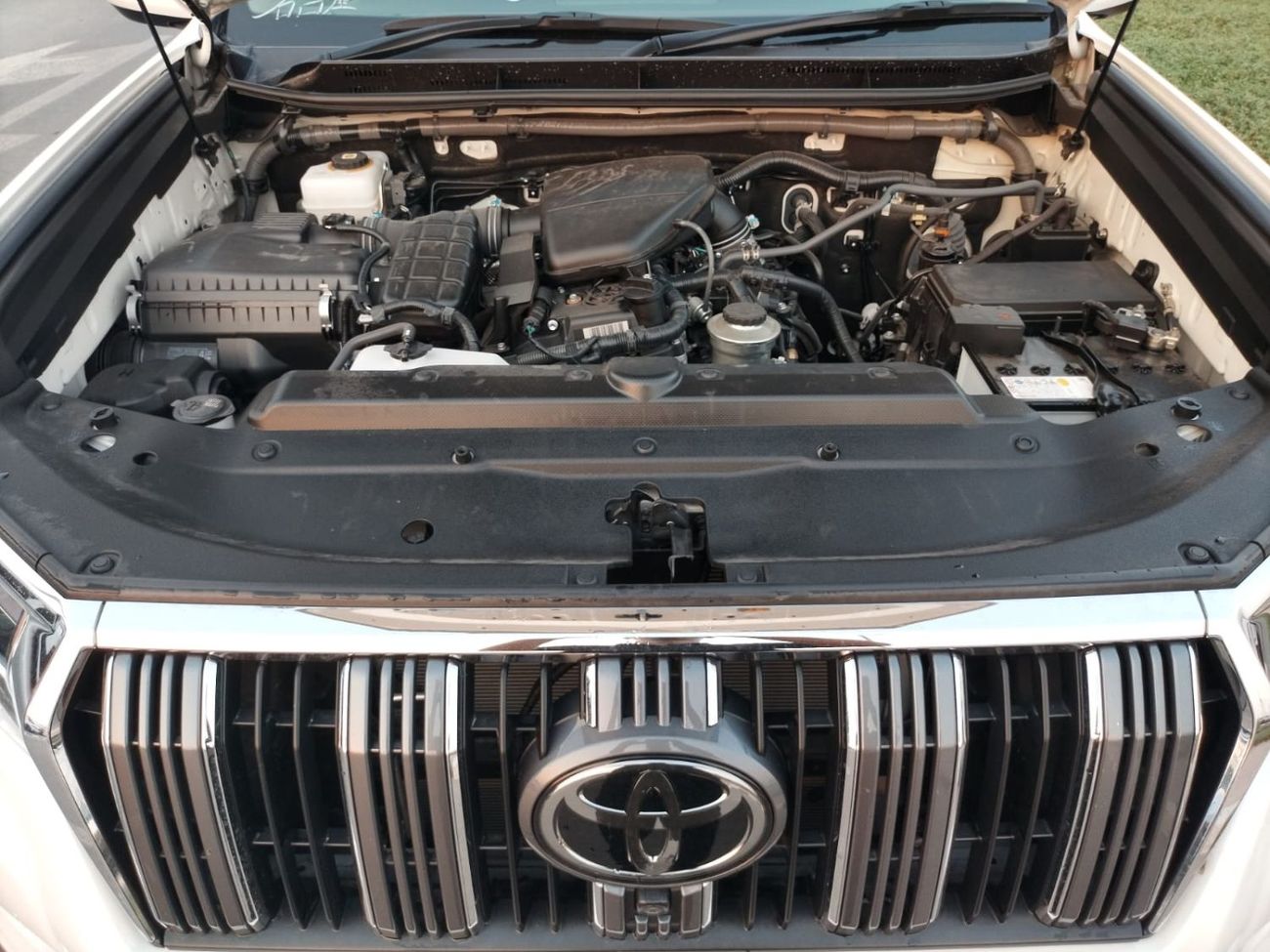 Toyota Prado Toyota prado txl white with beigie interior diesel  rhd 7seaters