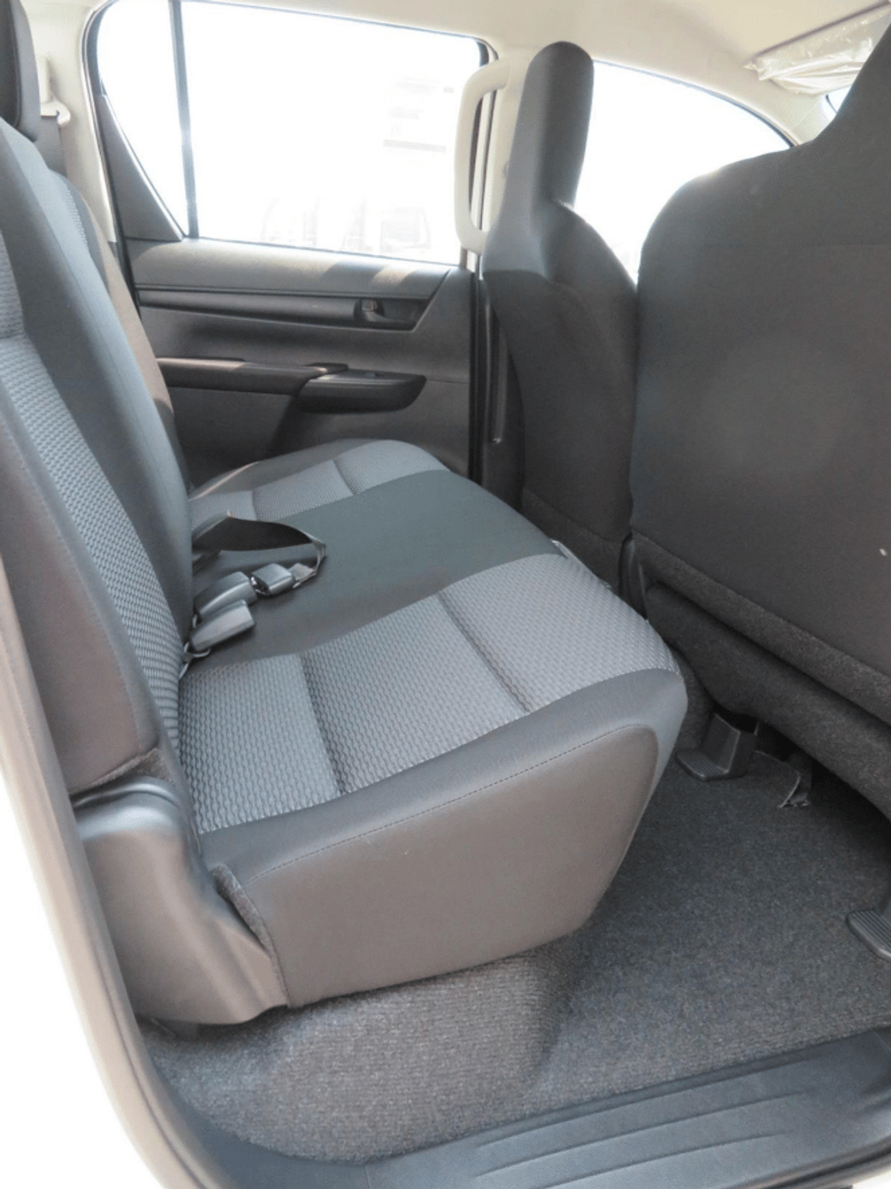 Toyota Hilux HILUX D/C 4WD DSL DLX-G 1