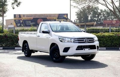 تويوتا هيلوكس Single Cab 2.4L Manual - Super White Inside Maroon | Export Only