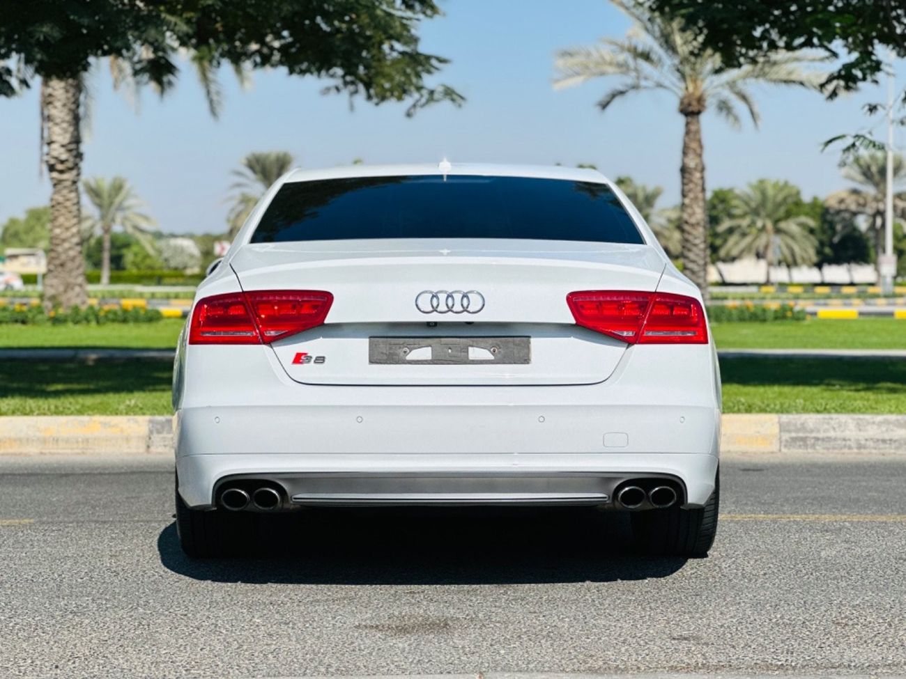 Audi S8 TFSI quattro S-Line 4.2L AUDI S8 MODEL 2014 QUATTRO S LINE FULL OPTION