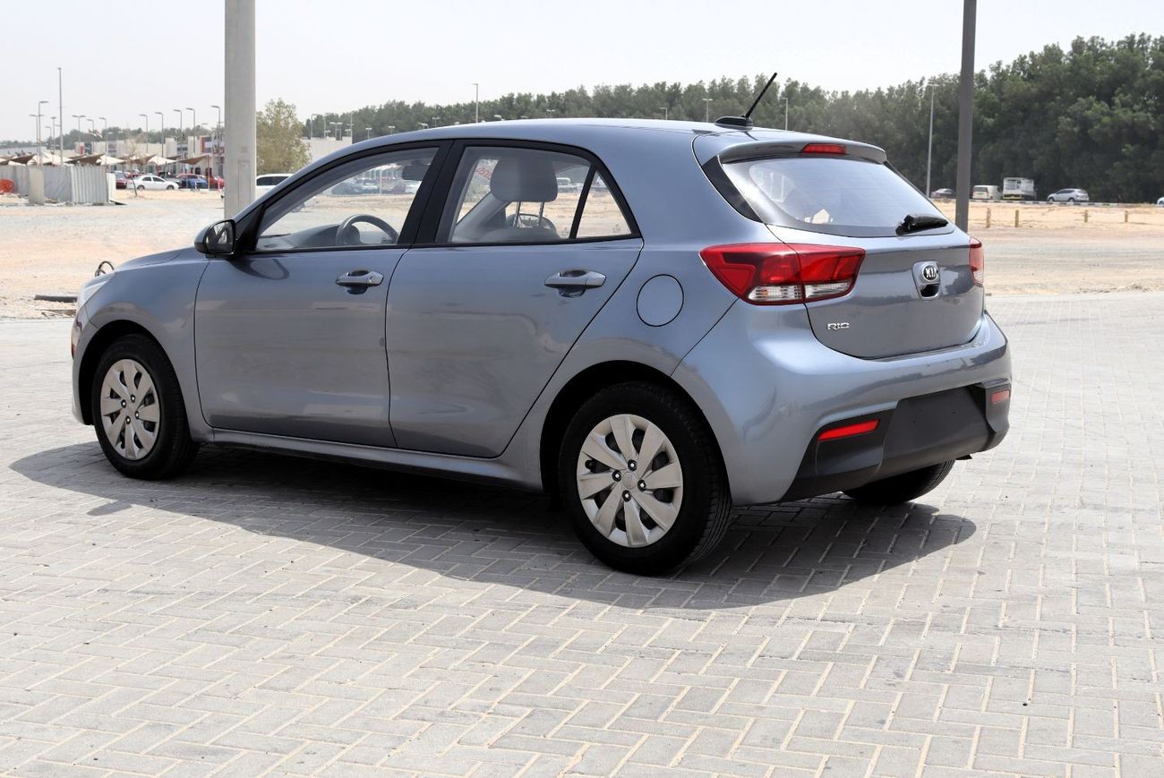Kia Rio EX 1.4L (100 HP) Hatchback