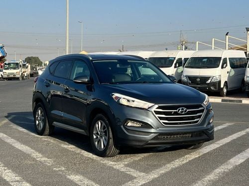 Hyundai Tucson 2018 Hyundai Tucson SEL+ 2.0L V4 -  AWD 4x4 - Rear Camera - Leather Seat