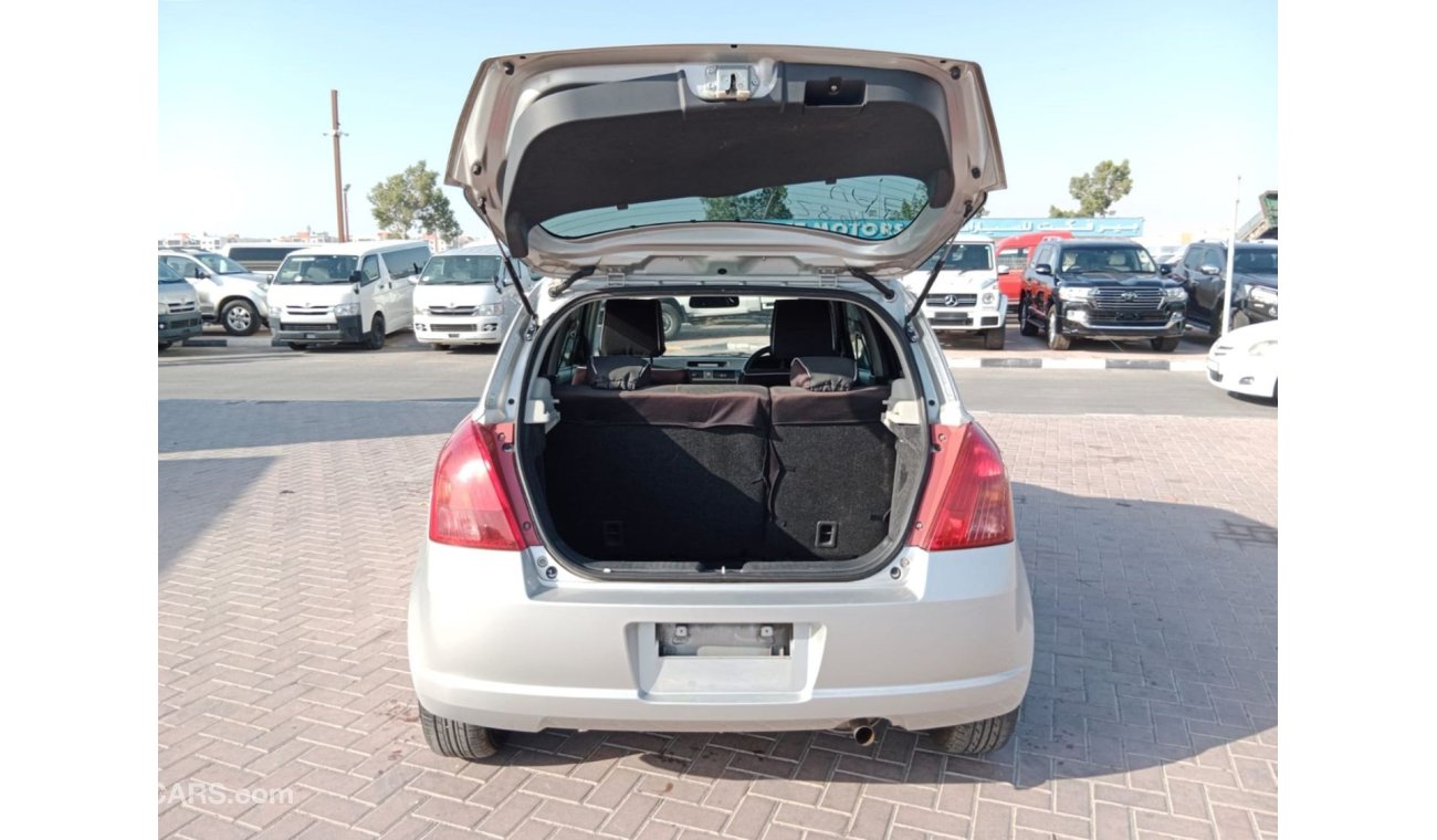 سوزوكي سويفت SUZUKI SWIFT RIGHT HAND DRIVE (PM1278)