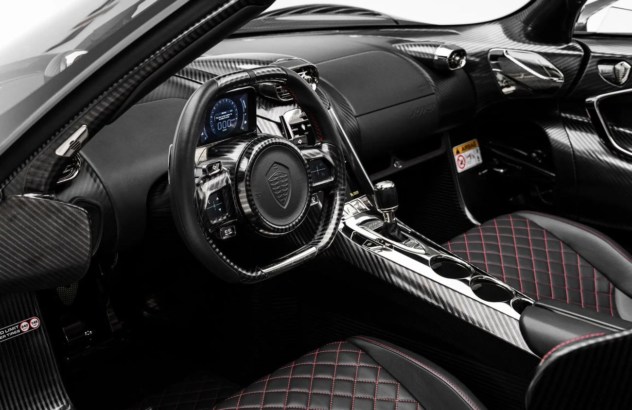 Koenigsegg Jesko 5.0L V8 Twin-Turbocharged Engine | Warranty