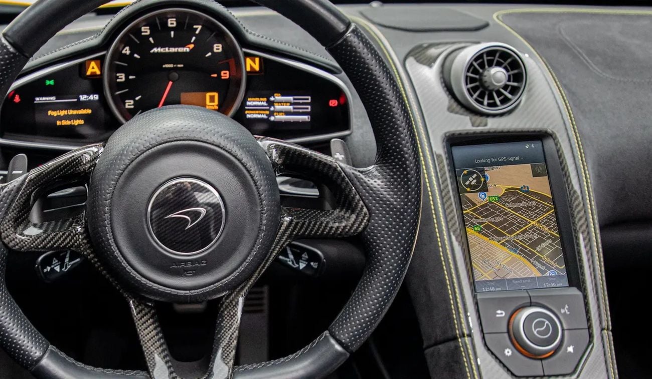 مكلارين MP4-12C سبايدر FDSH • Warranty • GCC