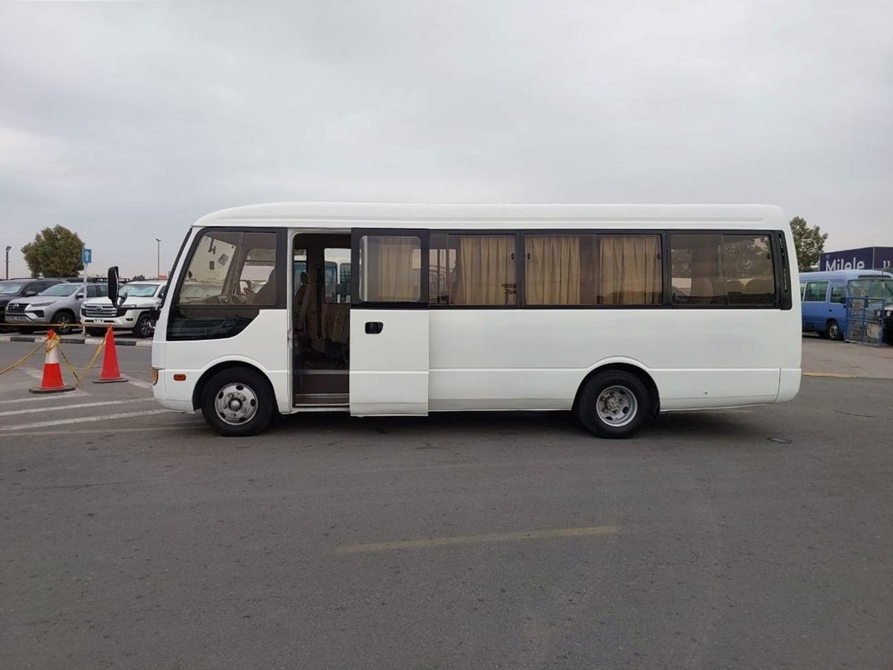 ميتسوبيشي روزا MITSUBISHI ROSA BUS RHD 1999 MODEL 4.9 L DIESEL AUTOMATIC(PM00088)