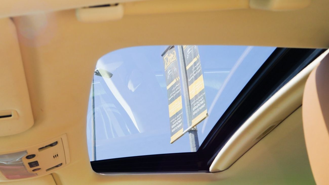 لكزس IS 200 200 T