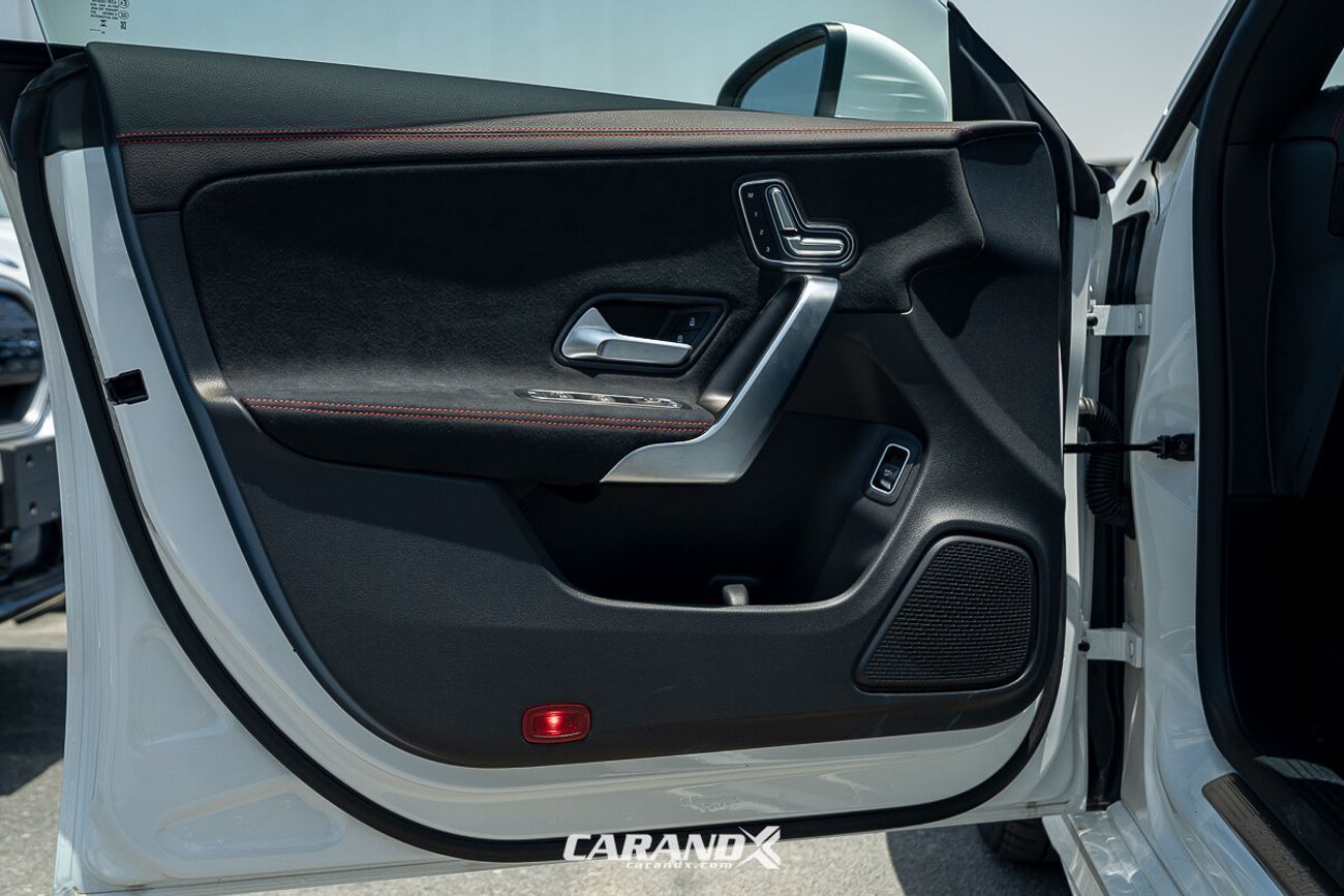 مرسيدس بنز CLA 200 1.4L Petrol