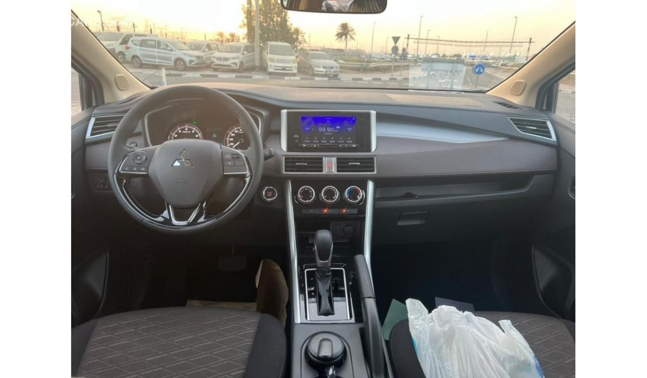 Mitsubishi Xpander XPANDER CROSSE