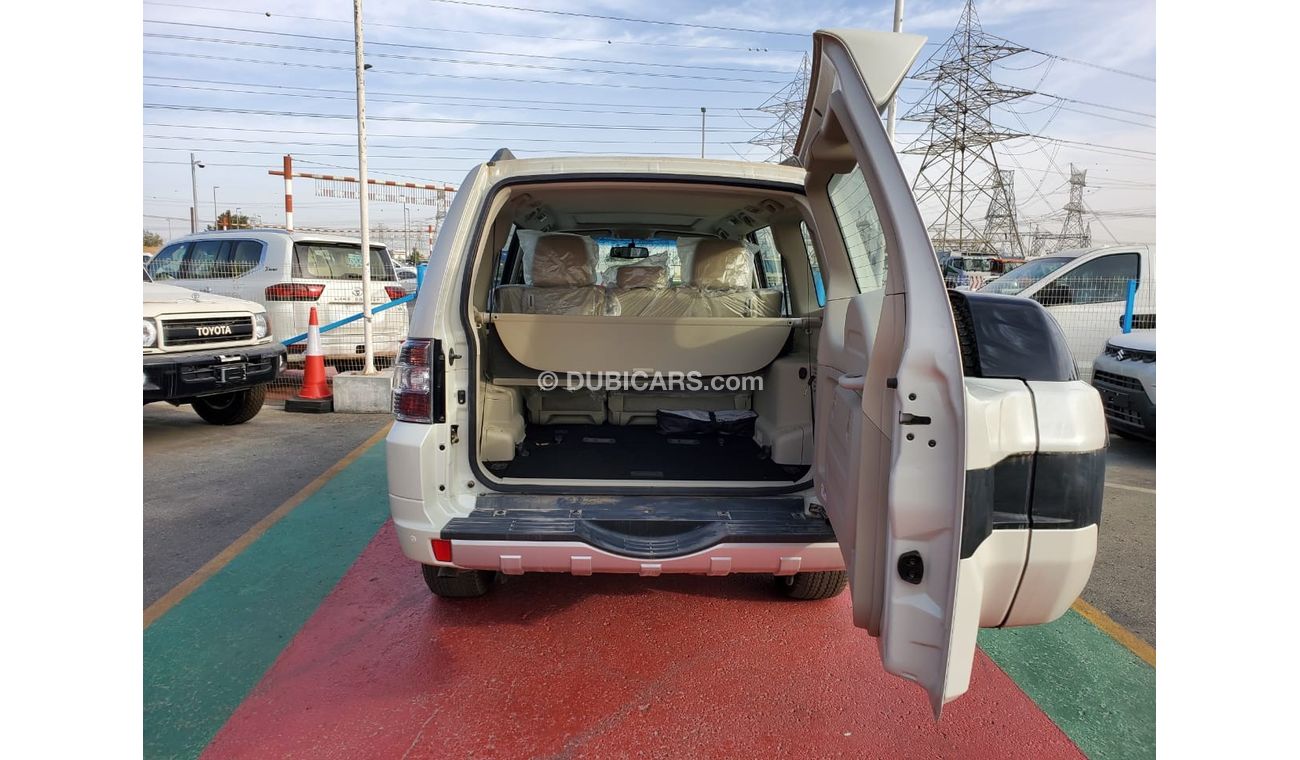 Mitsubishi Pajero Mitsubishi Pajero GLS 2022 Model White/beige 3.8L Petrol