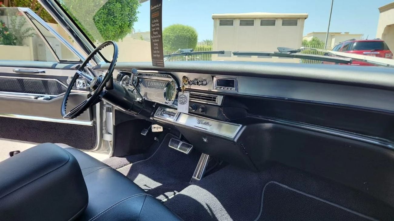 Cadillac Coupe Deville