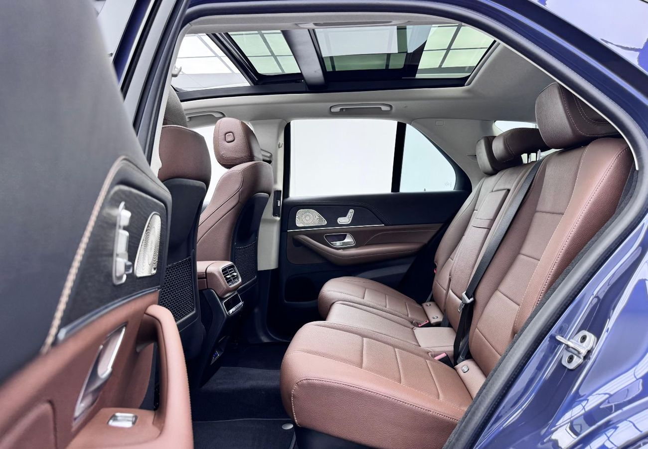 Mercedes-Benz GLE 450 4MATIC 2024 Mercedes Benz GLE450 AMG 4MATIC, 2028 Mercedes Warranty + Service Pack, Very Low Km, GCC