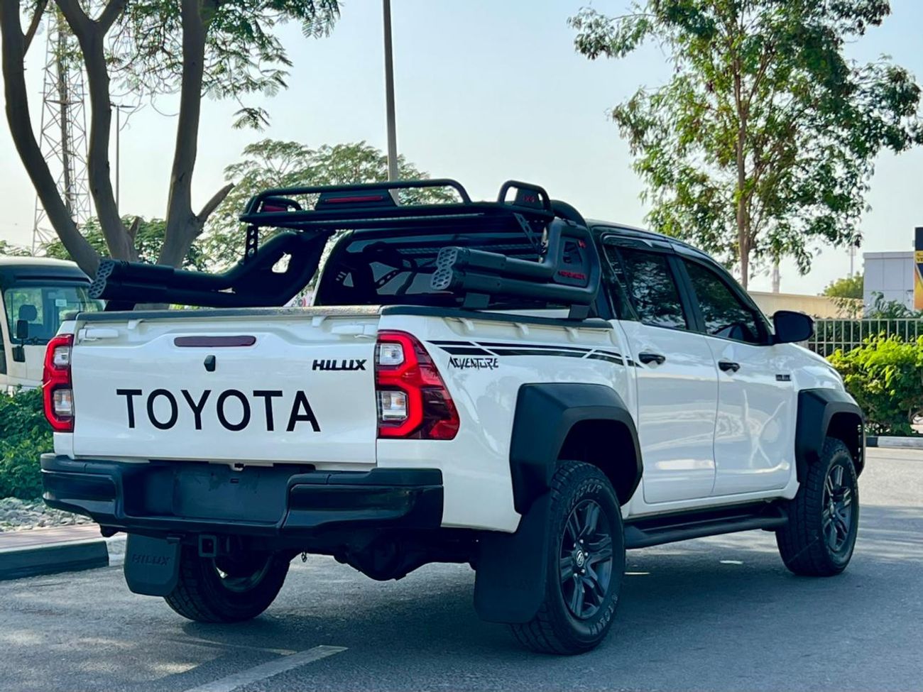 تويوتا هيلوكس 