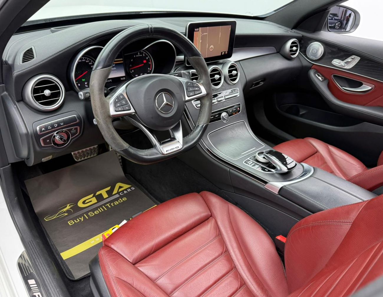 مرسيدس بنز سي 43 ايه ام جي 2017 Mercedes C43 AMG 4matic, Service Contract Deutsche, Full Service History, GCC