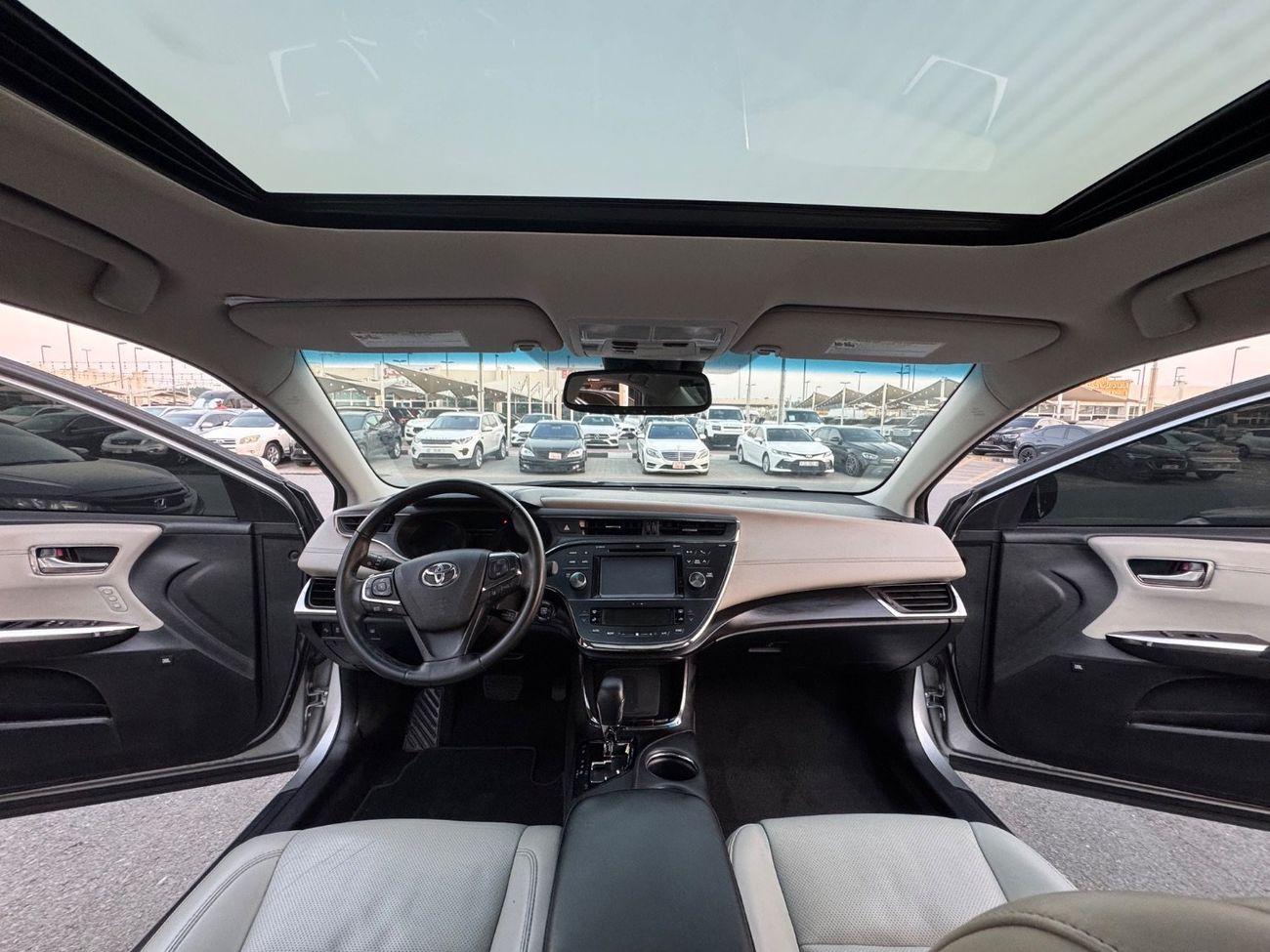 تويوتا افالون