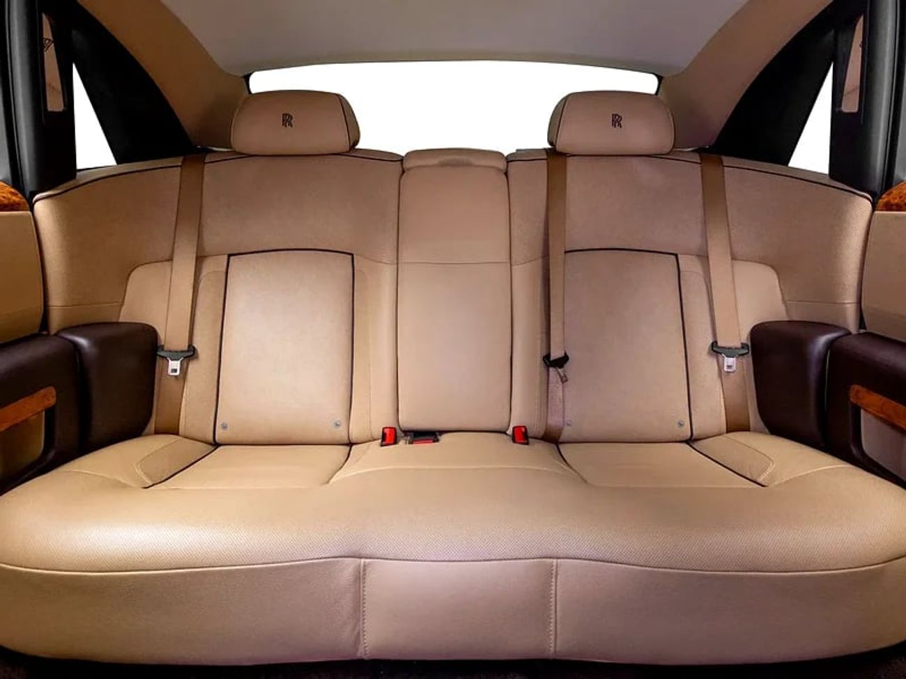 رولز رويس جوست Ghost Standard