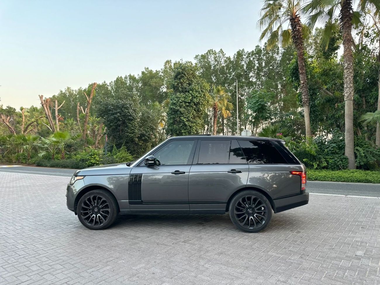 Land Rover Range Rover Vogue 5.0L | Autobiography | perfect condition