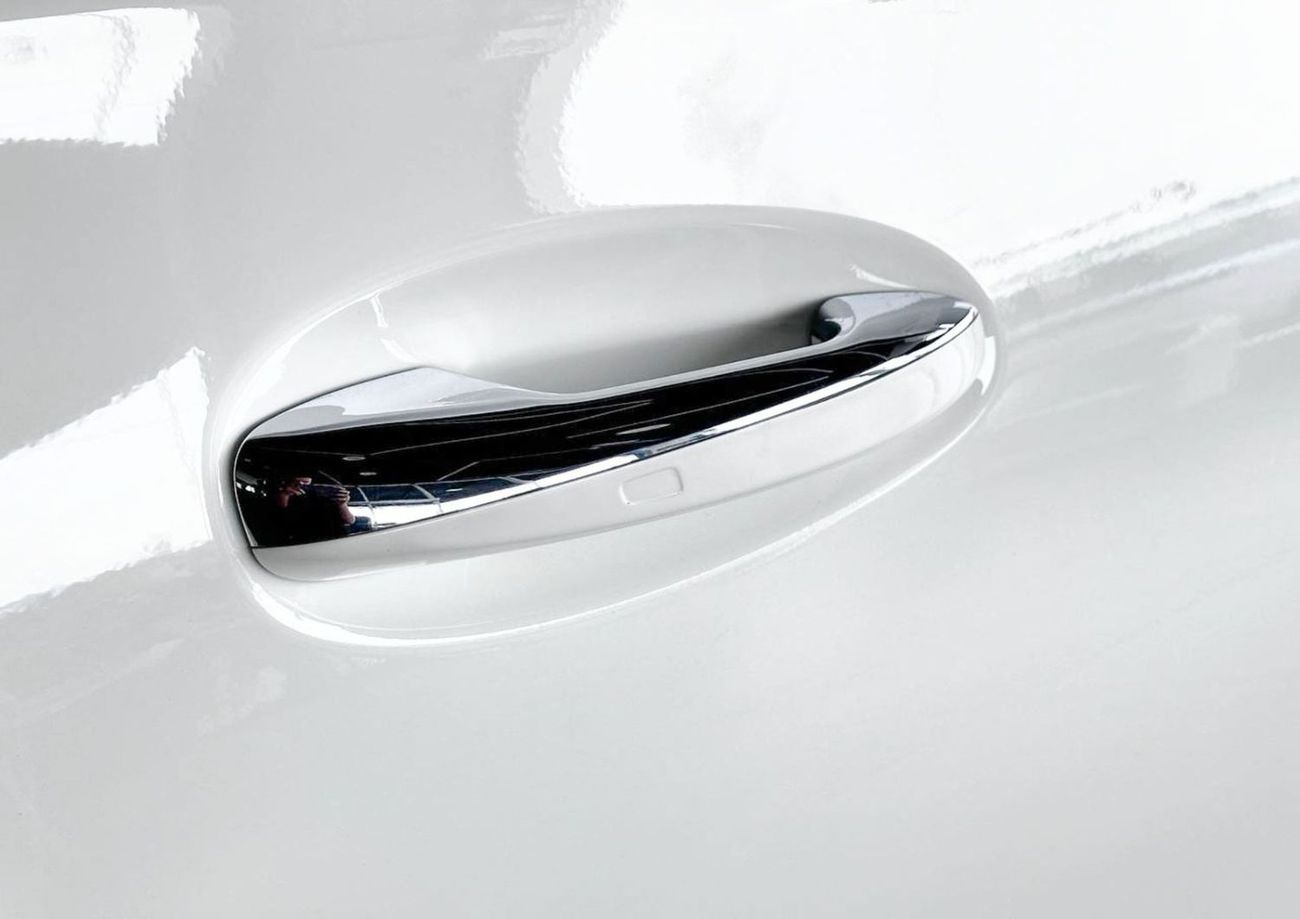 مرسيدس بنز GLS 580 Premium 4.0L (481 HP)