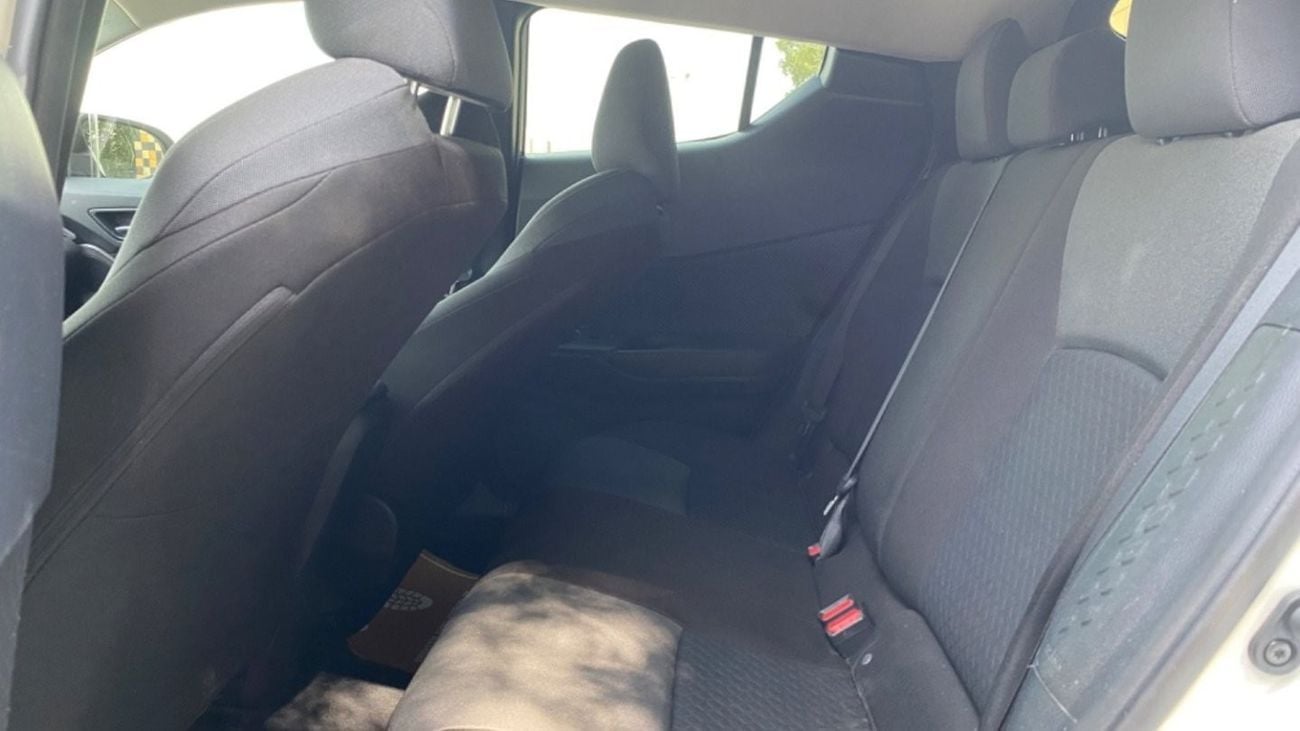 Toyota CHR XLE, 2.0L