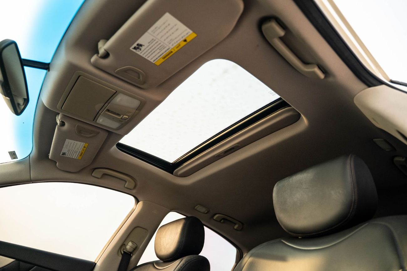 إنفينيتي QX70 Luxury 2019 GCC 3.7L V6 Full Service History