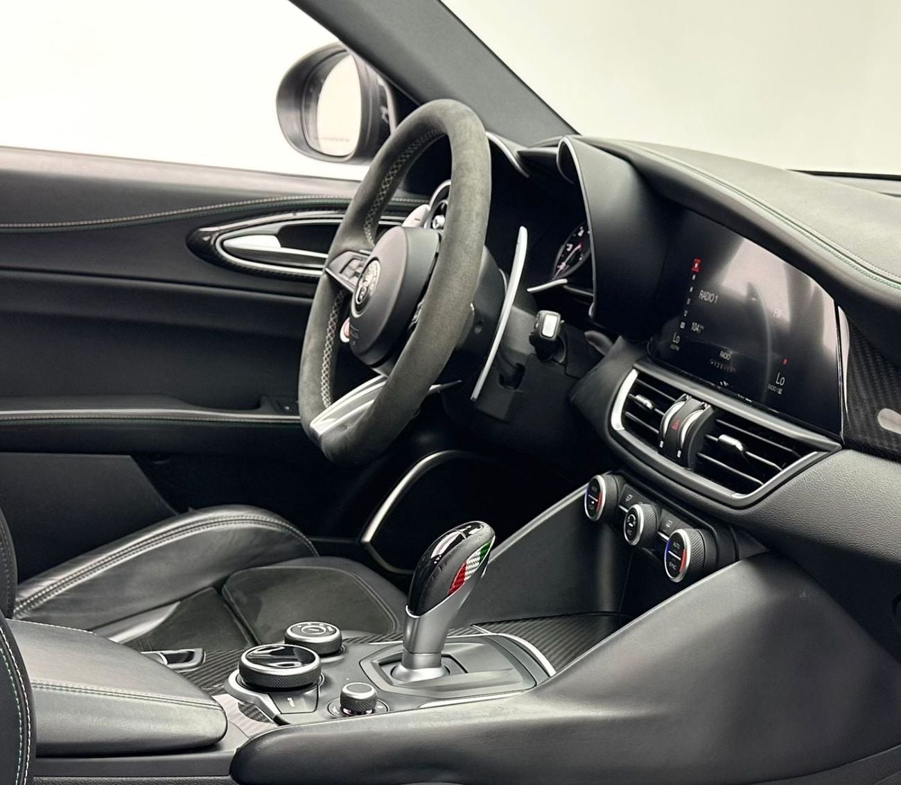 ألفا روميو جوليا 2018 Alfa Romeo Giulia Quadrifoglio, 1 Year Warranty Unlimited Km, Alfa Romeo Full Service History, 