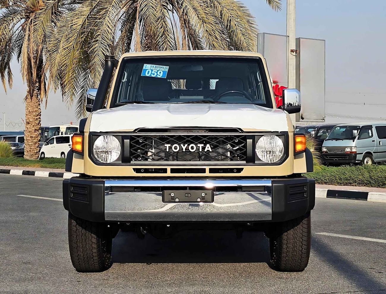 تويوتا لاند كروزر 70 4.0L PETROL V6, WOOD,STEERING / WINCH SNORKEL,HIGH OPTION (CODE# 68030)