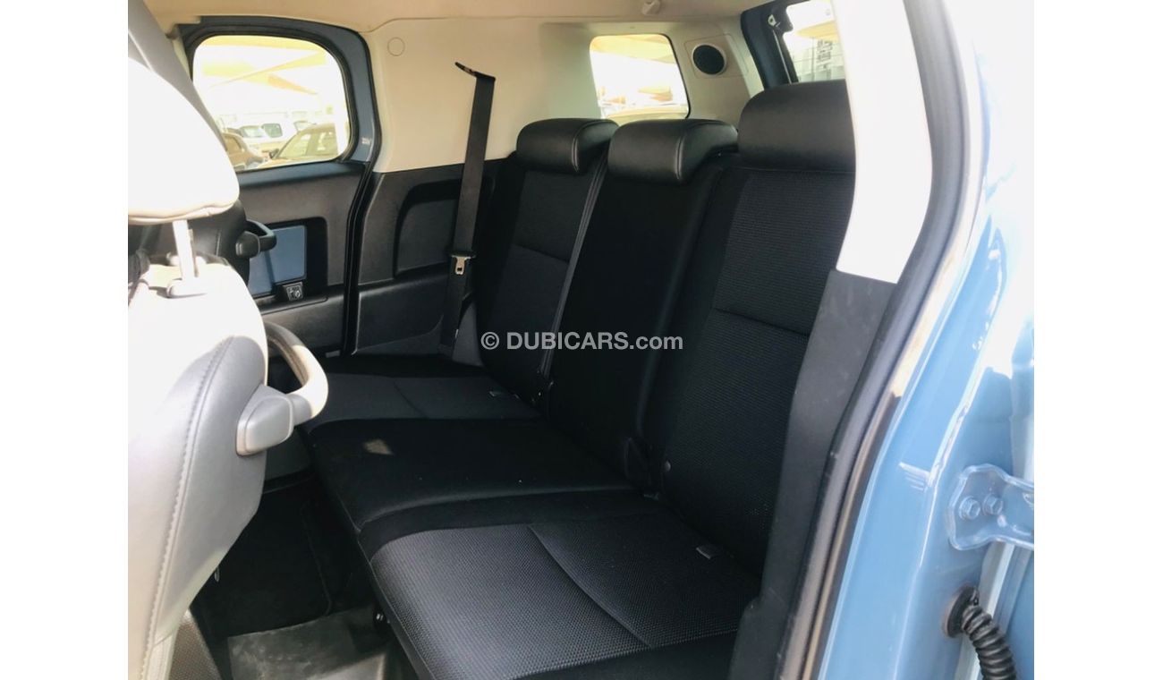 تويوتا إف جي كروزر سياره نظيفه جدا بحاله ممتازه