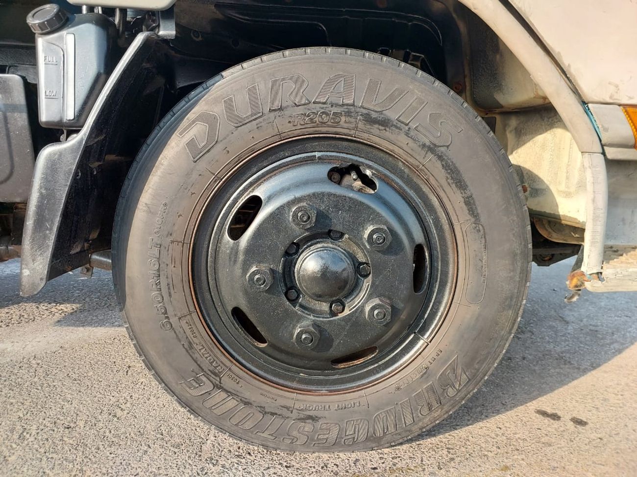 Mitsubishi Fuso Canter MITSUBISHI CANTER DUMPER TRUCK RHD 1997 MODEL 4.2 L DIESEL MANUAL(PM27711)