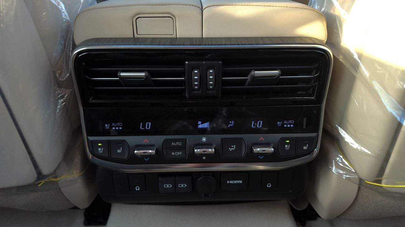 تويوتا لاند كروزر LAND CRUISER VXR 3.3L DIESEL 2025