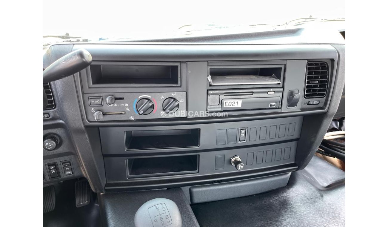 Hino 700 6x4 430PS STD ROOF