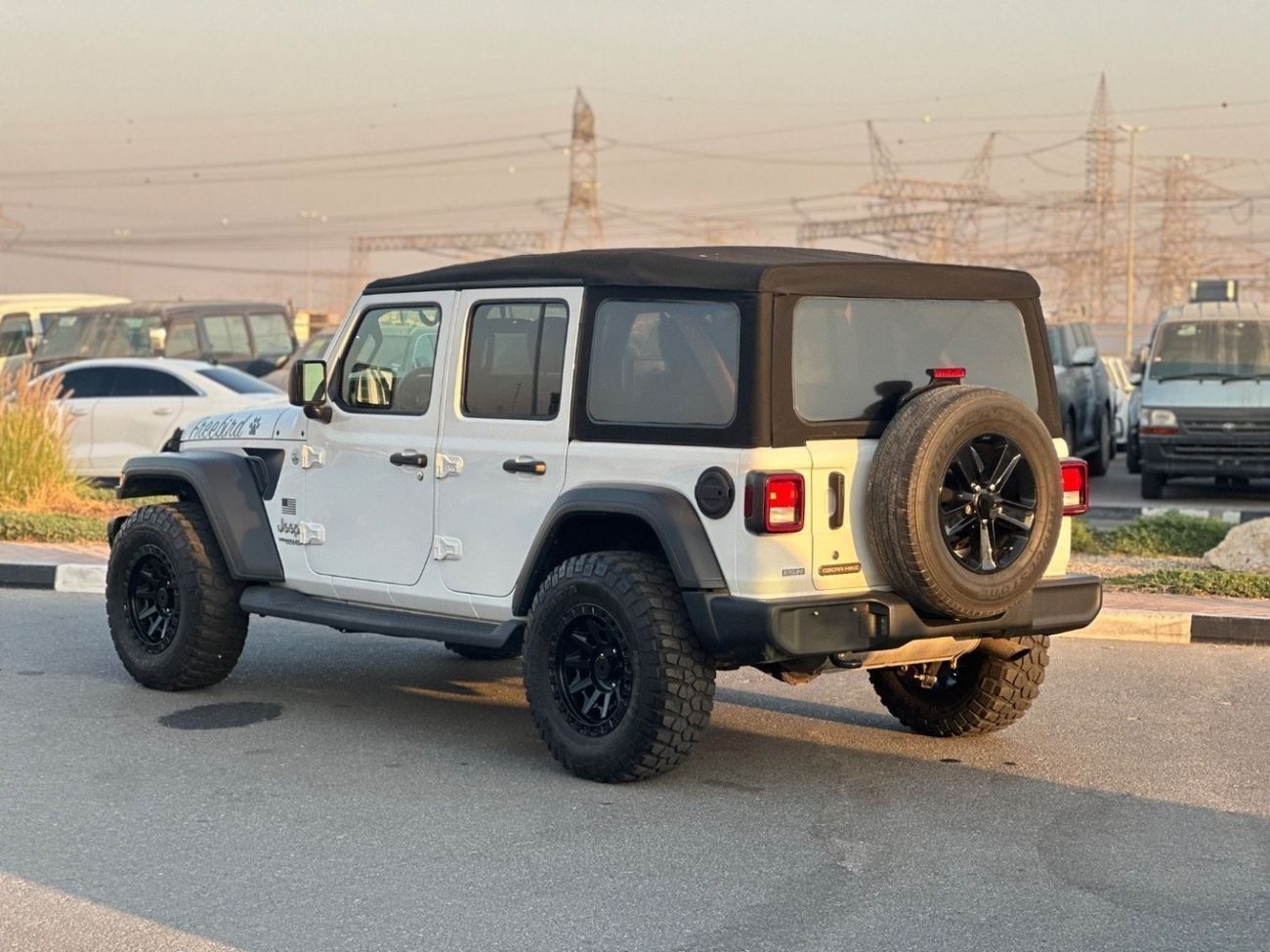 جيب رانجلر Unlimited Sport 3.6L A/T